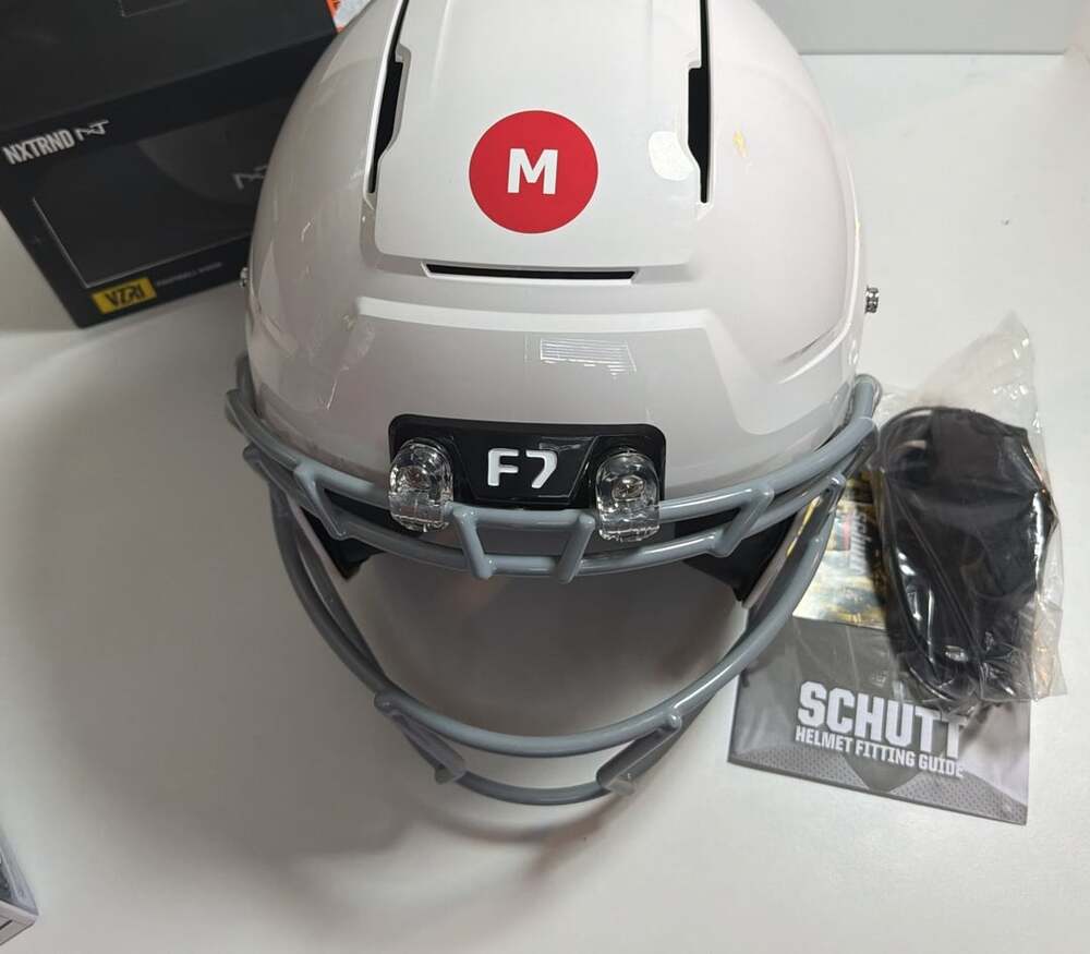 Youth Schutt F7 Medium Football Helmet & Facemask & NXTRND CLEAR VISOR